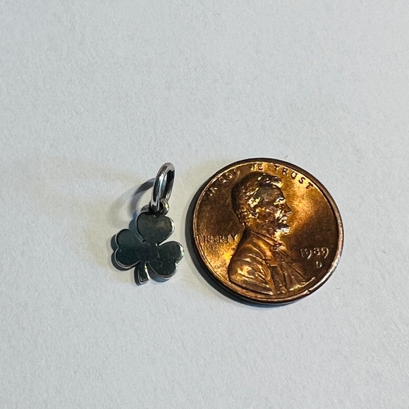 James Avery Clover Shamrock Charm Sterling Silver - Retired RARE - Picture 4 of 4